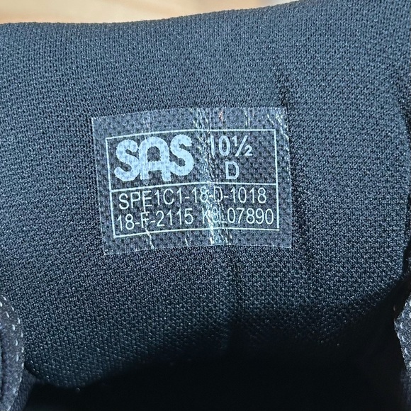 NWOB SAS Pursuit Vibram Lace Up Sneakers
Stability 
Men’s D width 
Black/Black - Picture 6 of 8